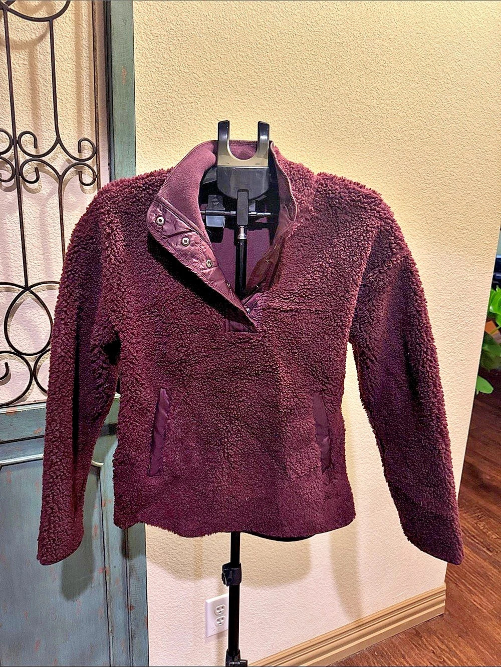 Athleta Cozy Sherpa Snap Jacket Purple Small